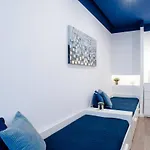 Elegant Design In Vibrant Center ブダペスト