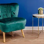 Elegant Design In Vibrant Center *