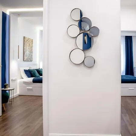 アパート Elegant Design In Vibrant Center