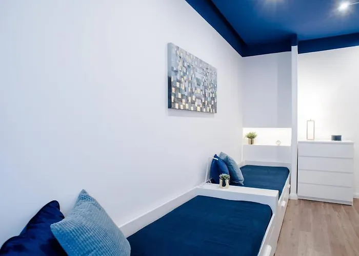 Elegant Design In Vibrant Center بودابست