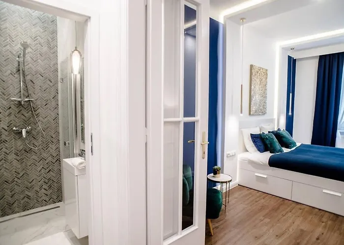 Elegant Design In Vibrant Center